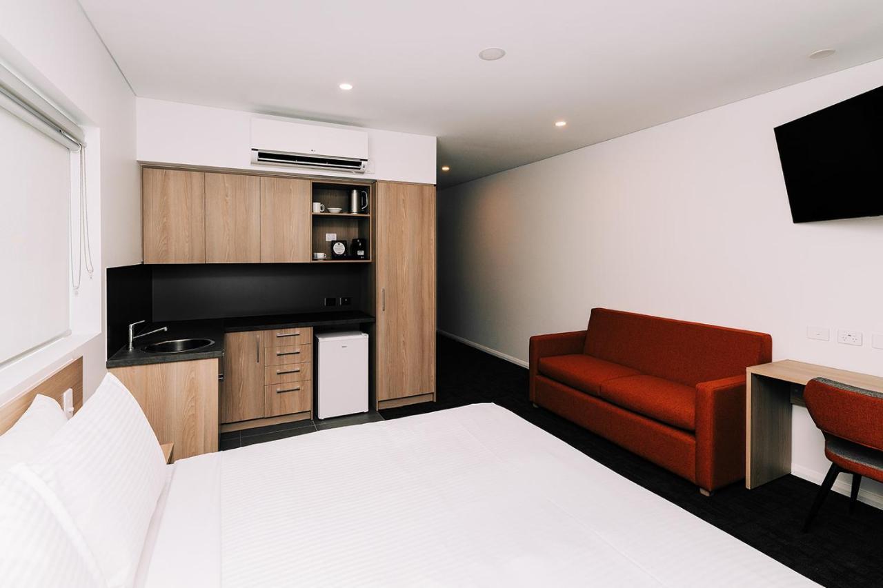 אדלייד Toms Court Hotel מראה חיצוני תמונה